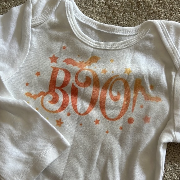 Boo onesie! - Picture 2 of 4